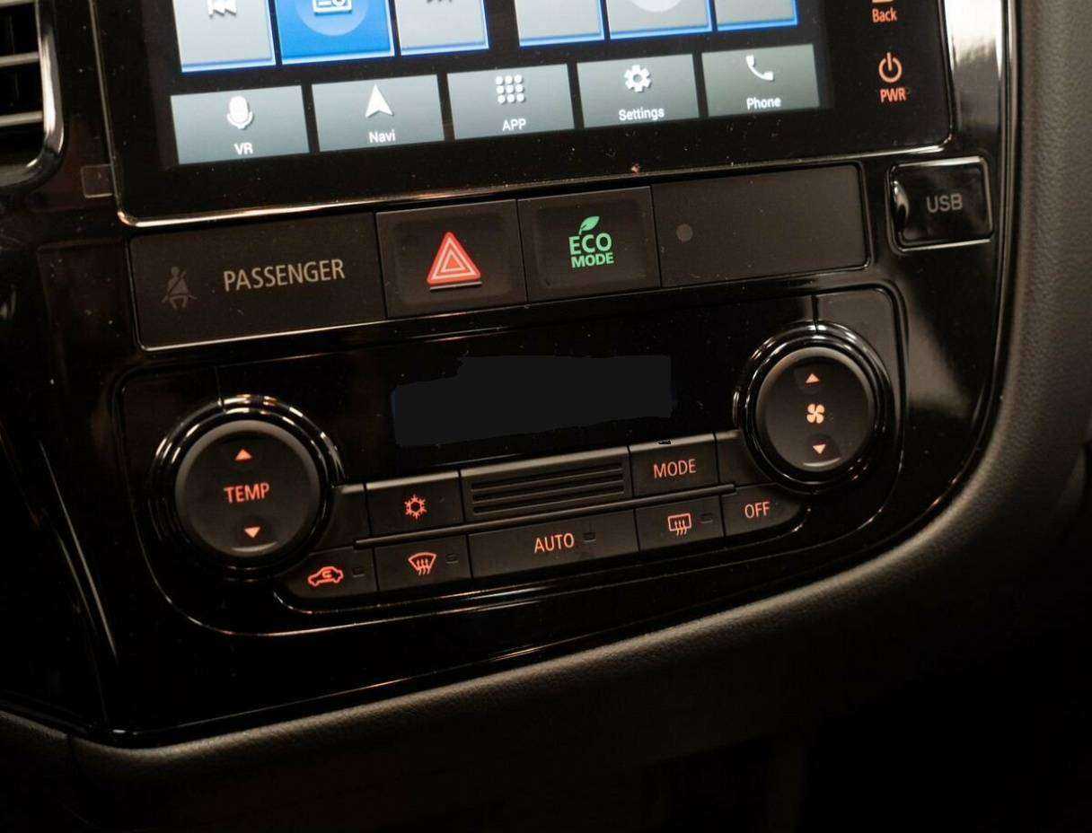 Купить Mitsubishi Outlander с пробегом. Фото: #10