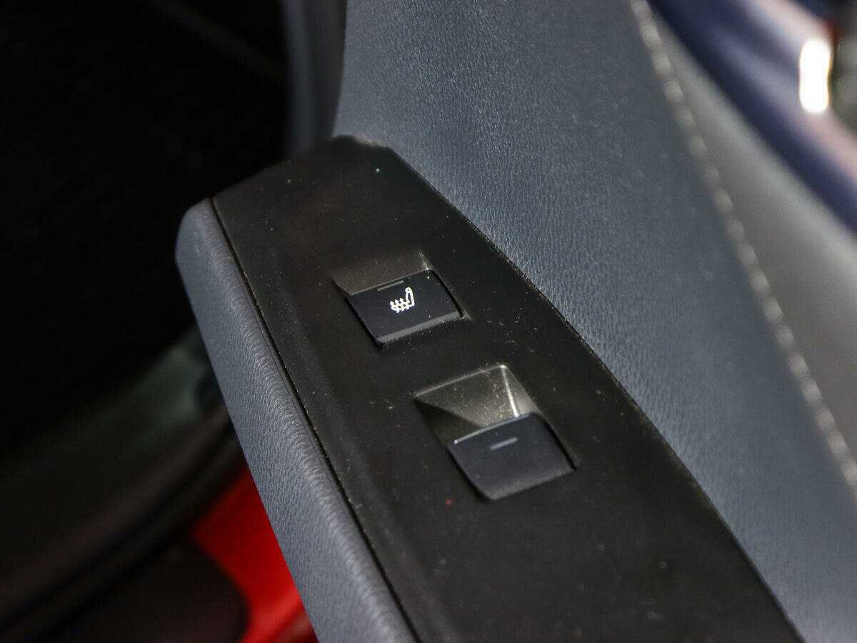 Купить Toyota Camry с пробегом. Фото: #12