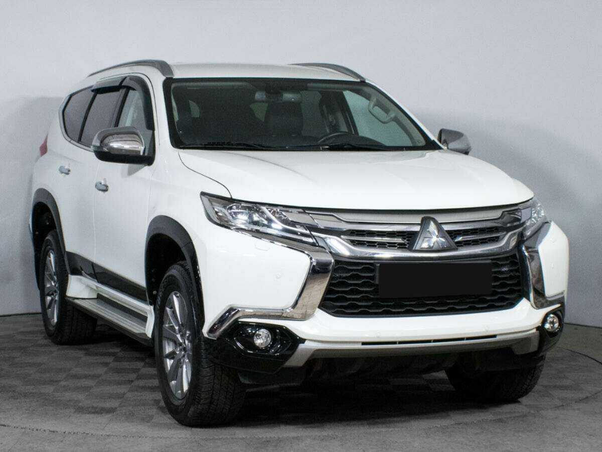 Купить Mitsubishi Pajero Sport с пробегом. Фото: #2