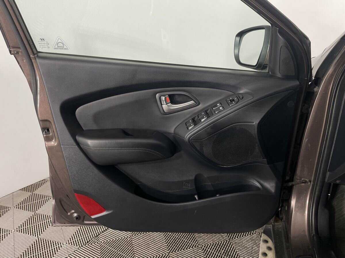 Купить Hyundai ix35 с пробегом. Фото: #5