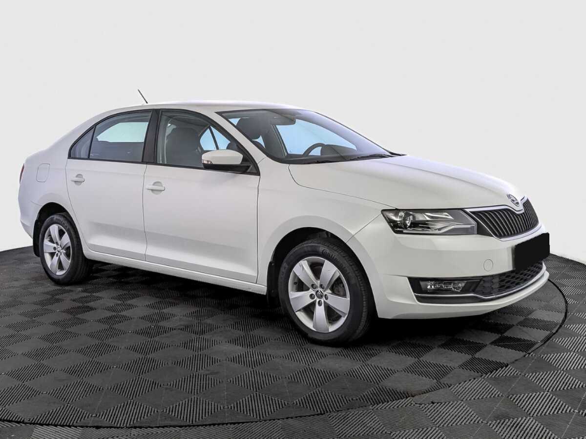 Купить Skoda Rapid с пробегом. Фото: #2