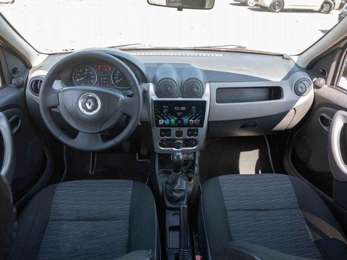 Купить Renault Logan с пробегом. Фото: #13