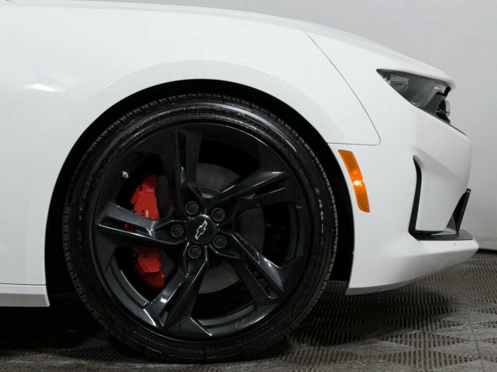 Купить Chevrolet Camaro с пробегом. Фото: #17