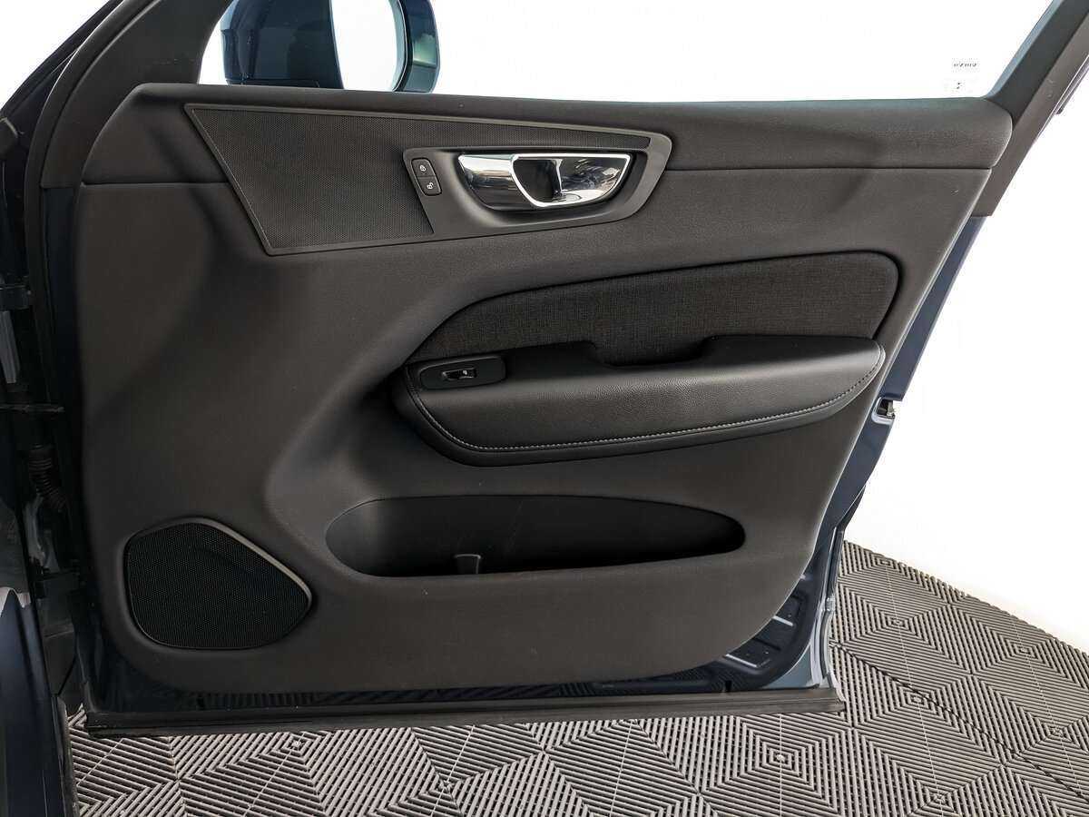 Купить Volvo XC60 с пробегом. Фото: #20