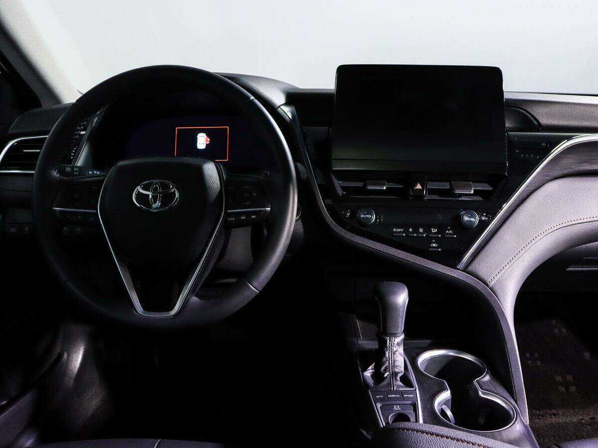 Купить Toyota Camry с пробегом. Фото: #11