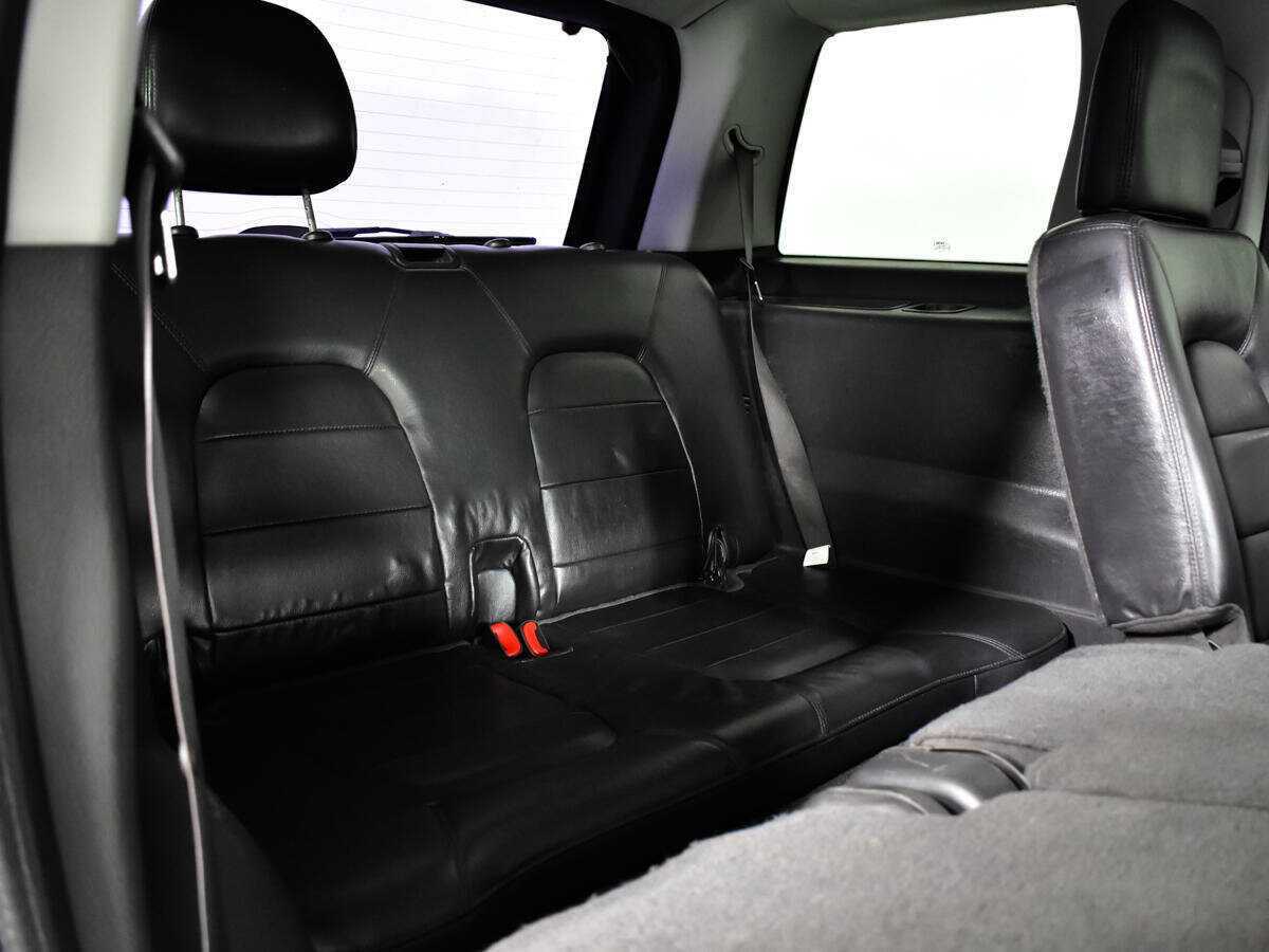 Купить Ford Explorer с пробегом. Фото: #10