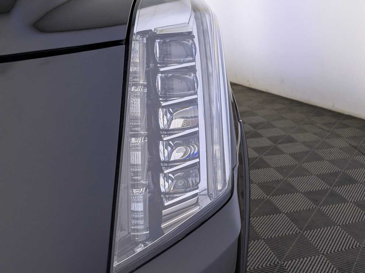 Купить Cadillac Escalade с пробегом. Фото: #10