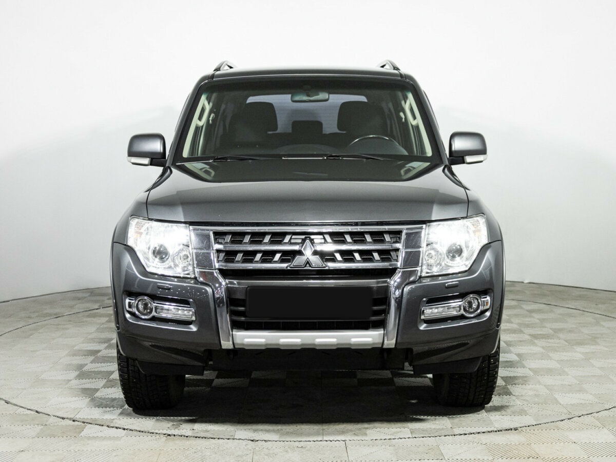 Купить Mitsubishi Pajero с пробегом. Фото: #1