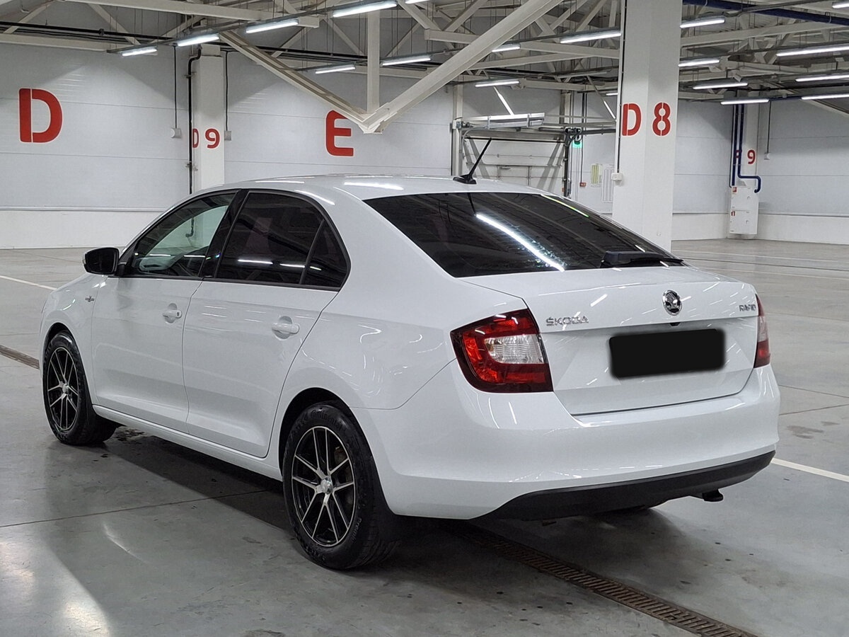 Купить Skoda Rapid с пробегом. Фото: #6