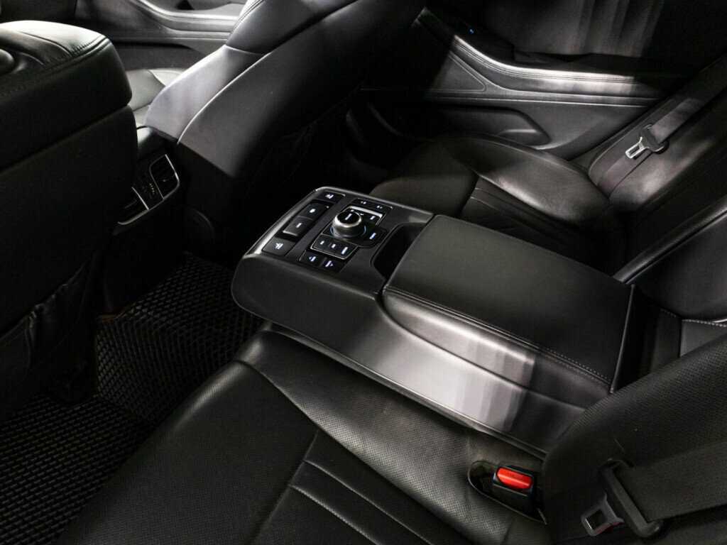 Купить Genesis G80 с пробегом. Фото: #15