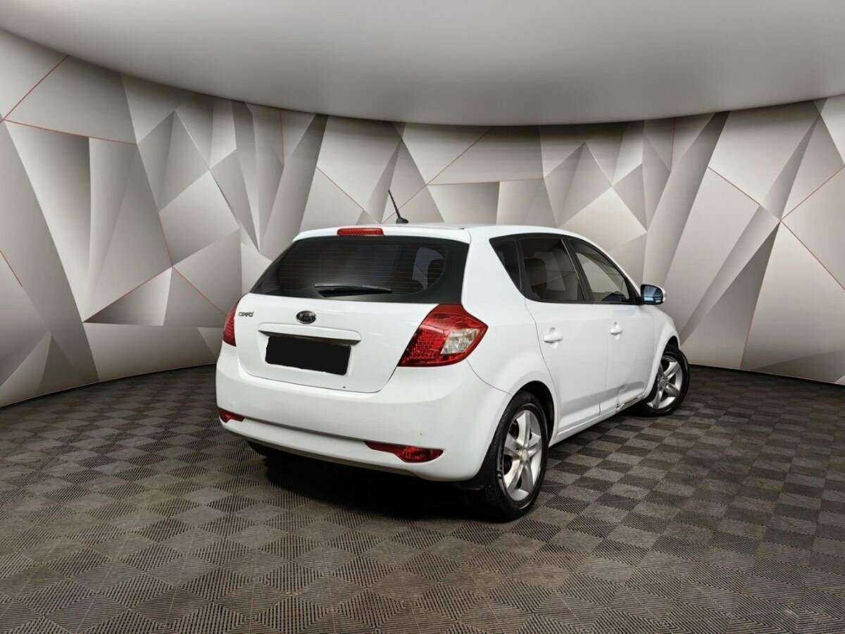Купить Kia Ceed с пробегом. Фото: #1