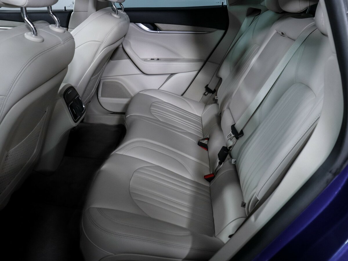 Купить Maserati Levante с пробегом. Фото: #9