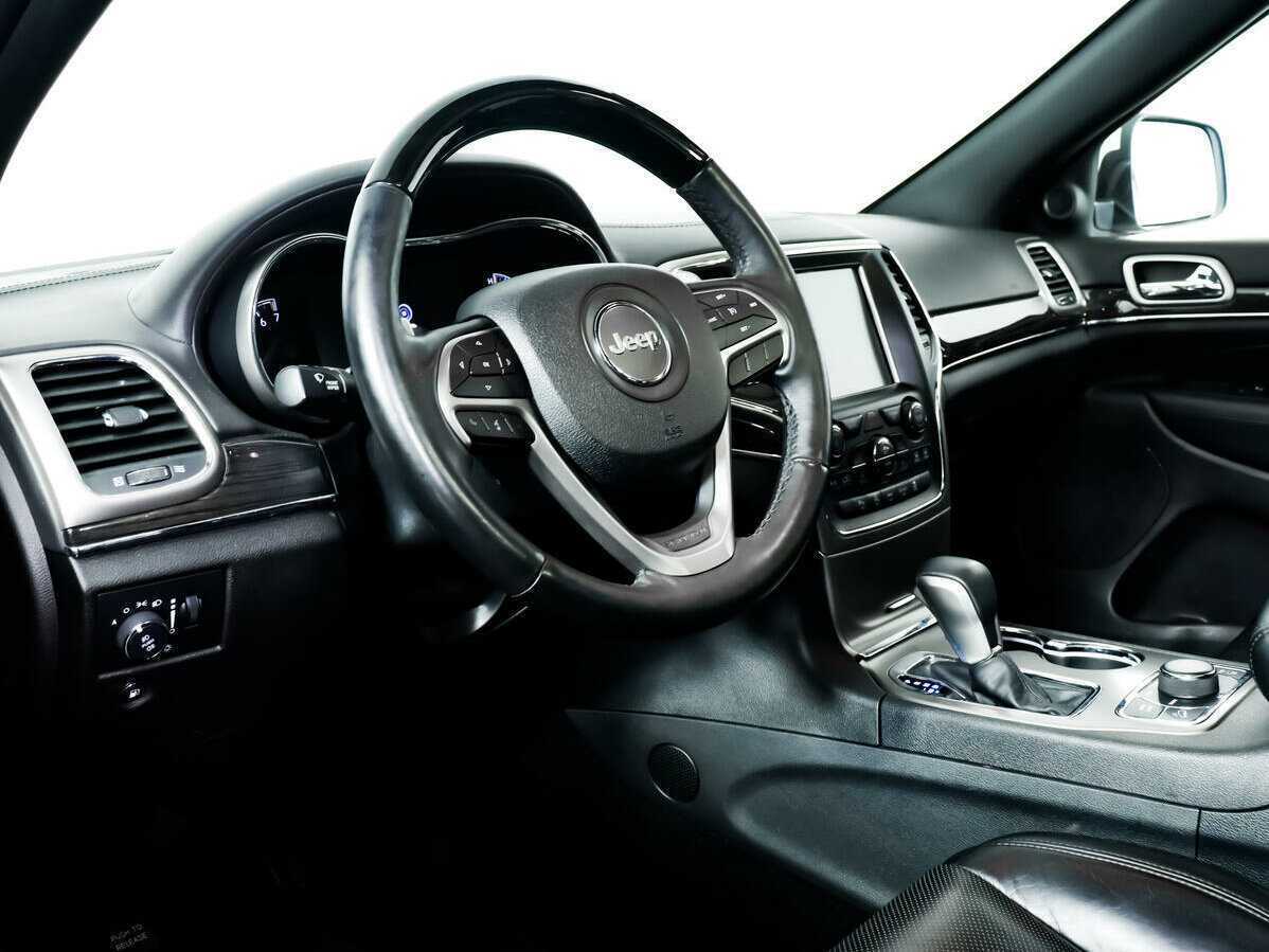 Купить Jeep Grand Cherokee с пробегом. Фото: #10