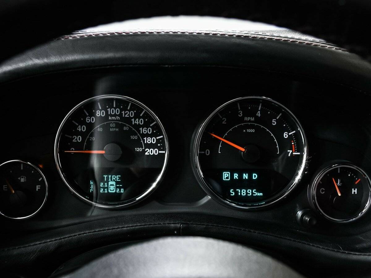 Купить Jeep Wrangler с пробегом. Фото: #9