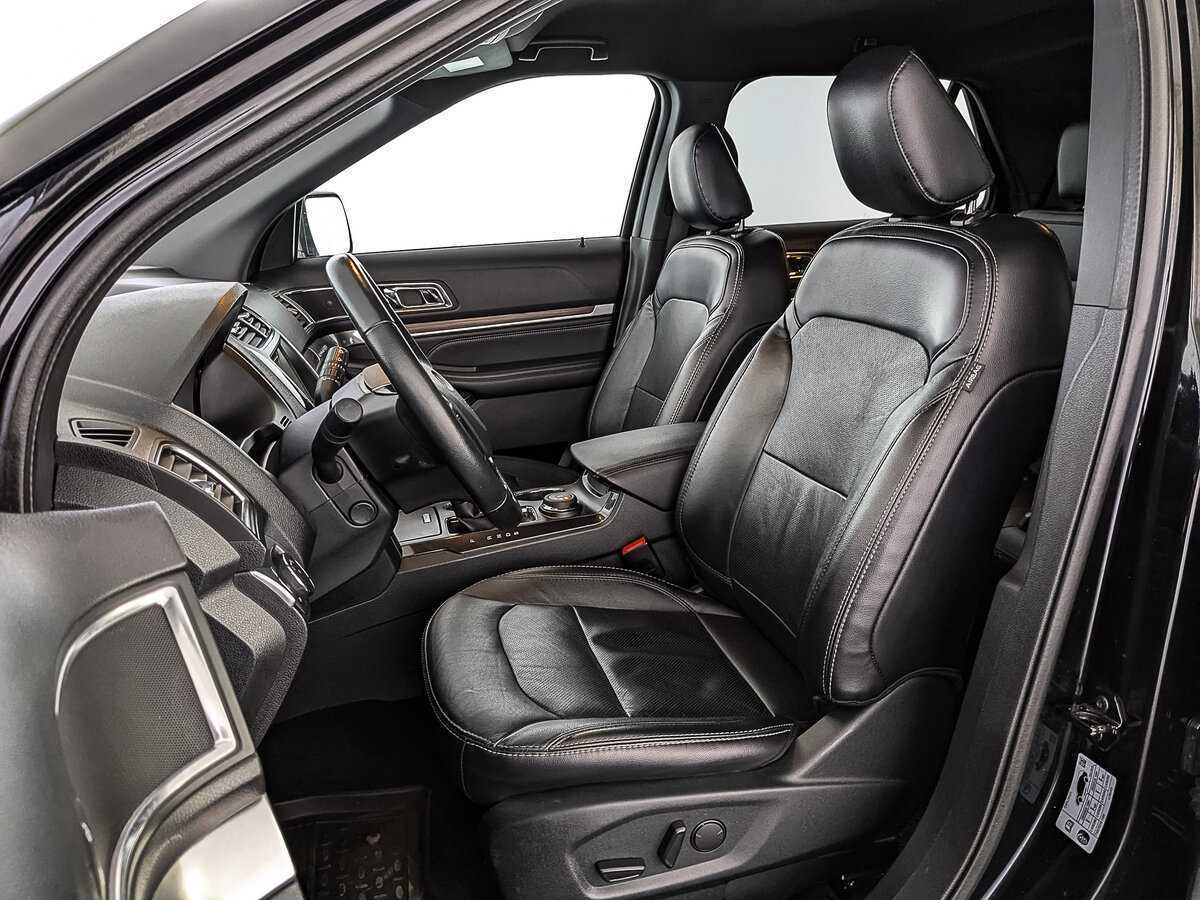 Купить Ford Explorer с пробегом. Фото: #19