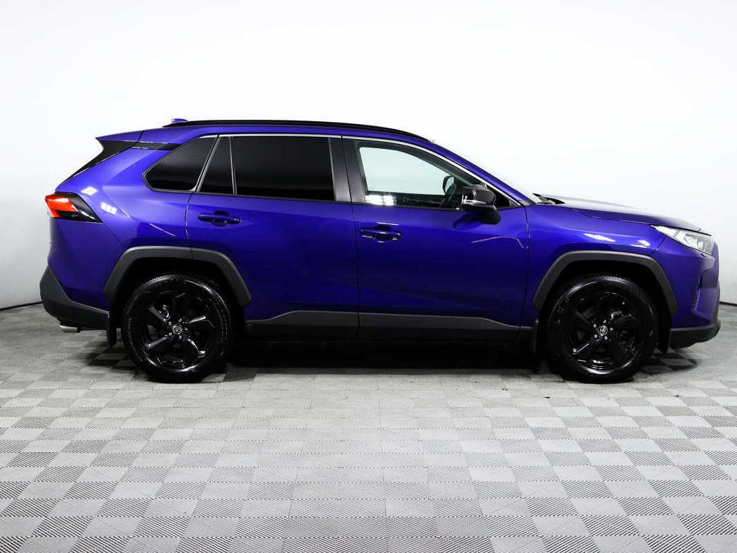 Купить Toyota RAV4 с пробегом. Фото: #3