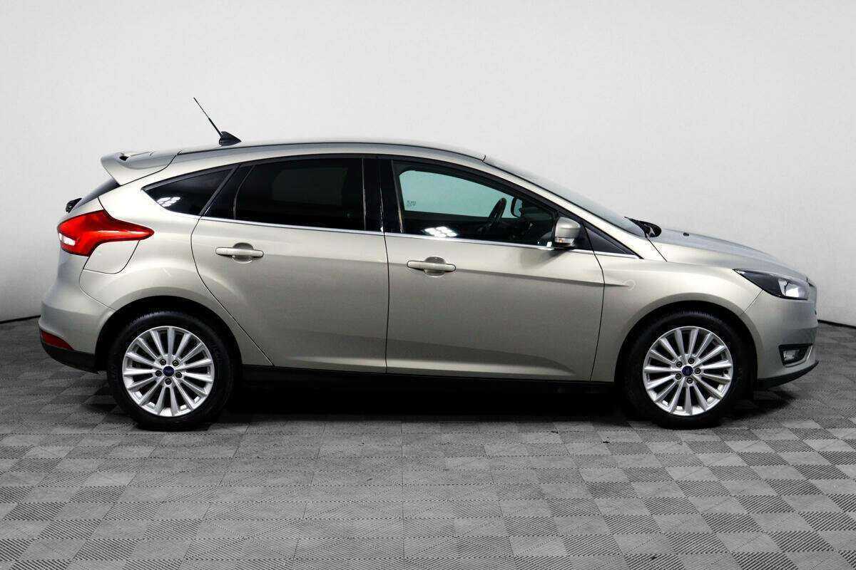 Купить Ford Focus с пробегом. Фото: #3