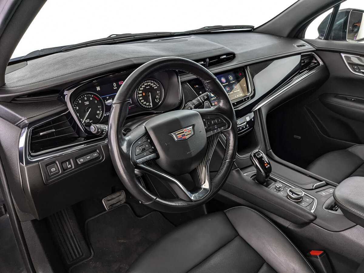 Купить Cadillac XT6 с пробегом. Фото: #14
