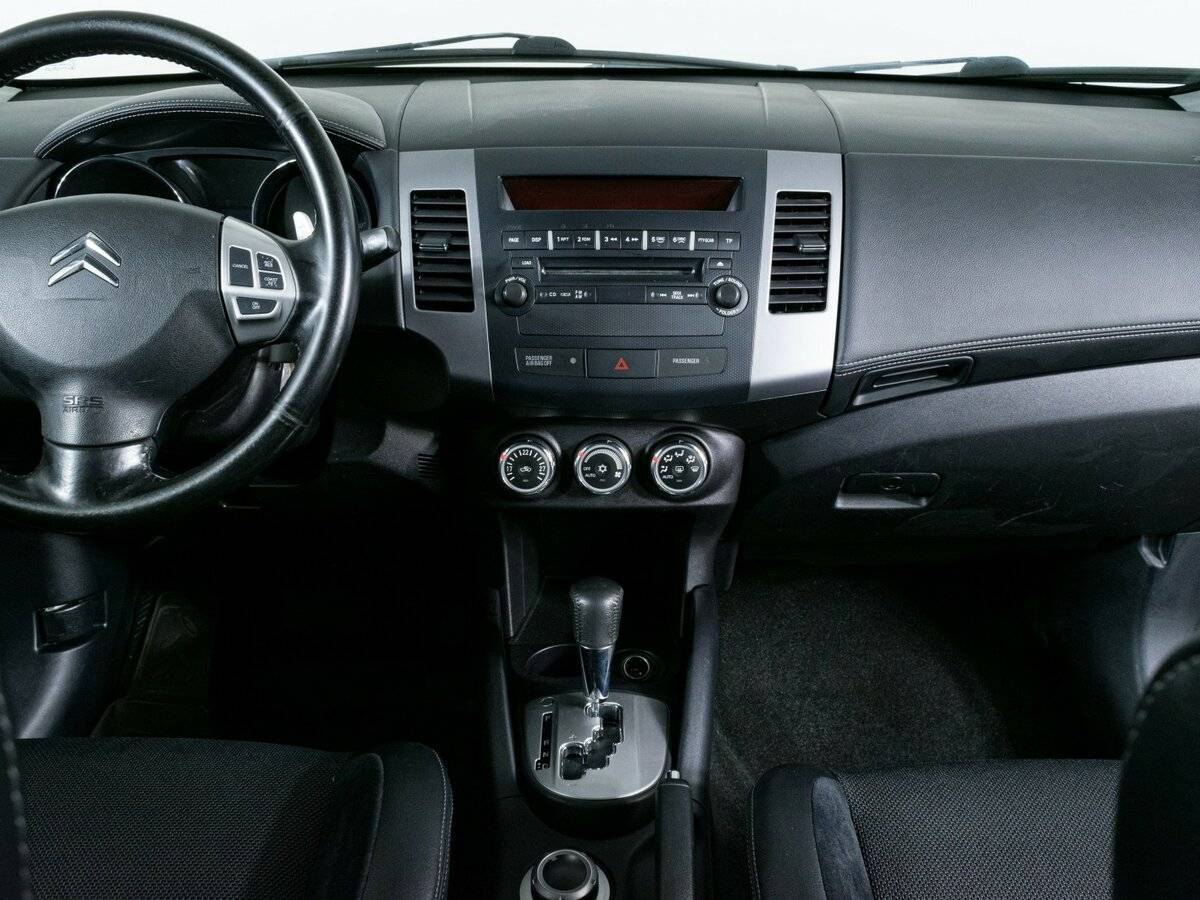 Купить Citroen C-Crosser с пробегом. Фото: #10
