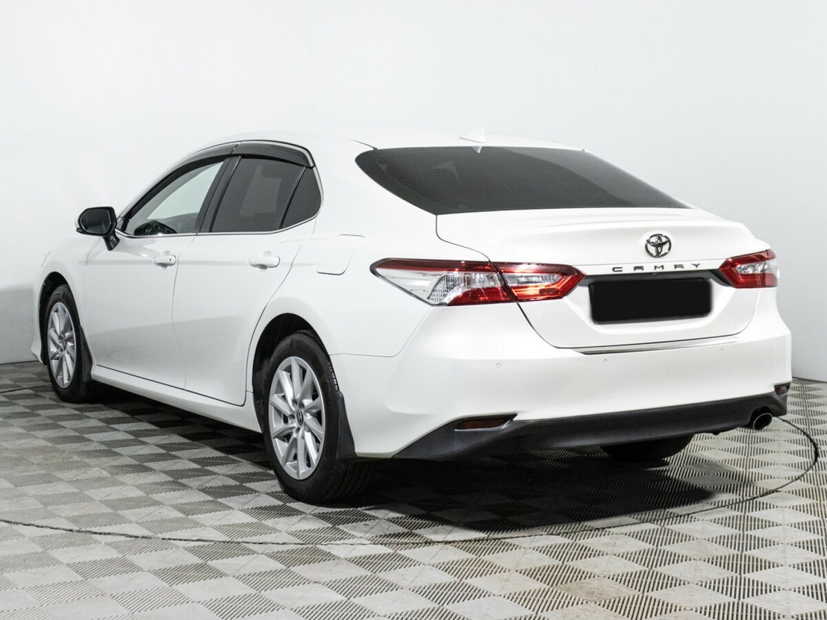 Купить Toyota Camry с пробегом. Фото: #6