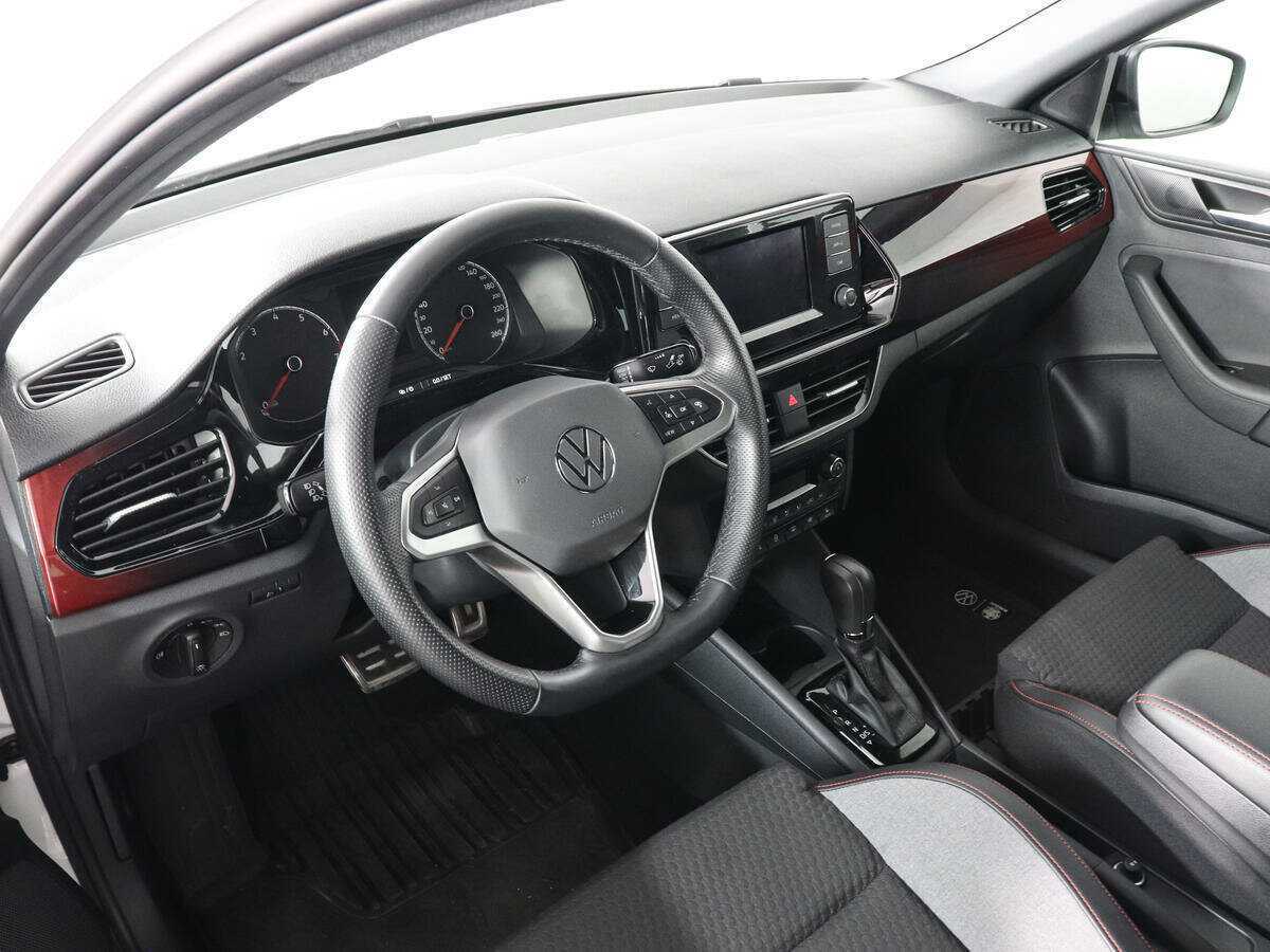 Купить Volkswagen Polo с пробегом. Фото: #8