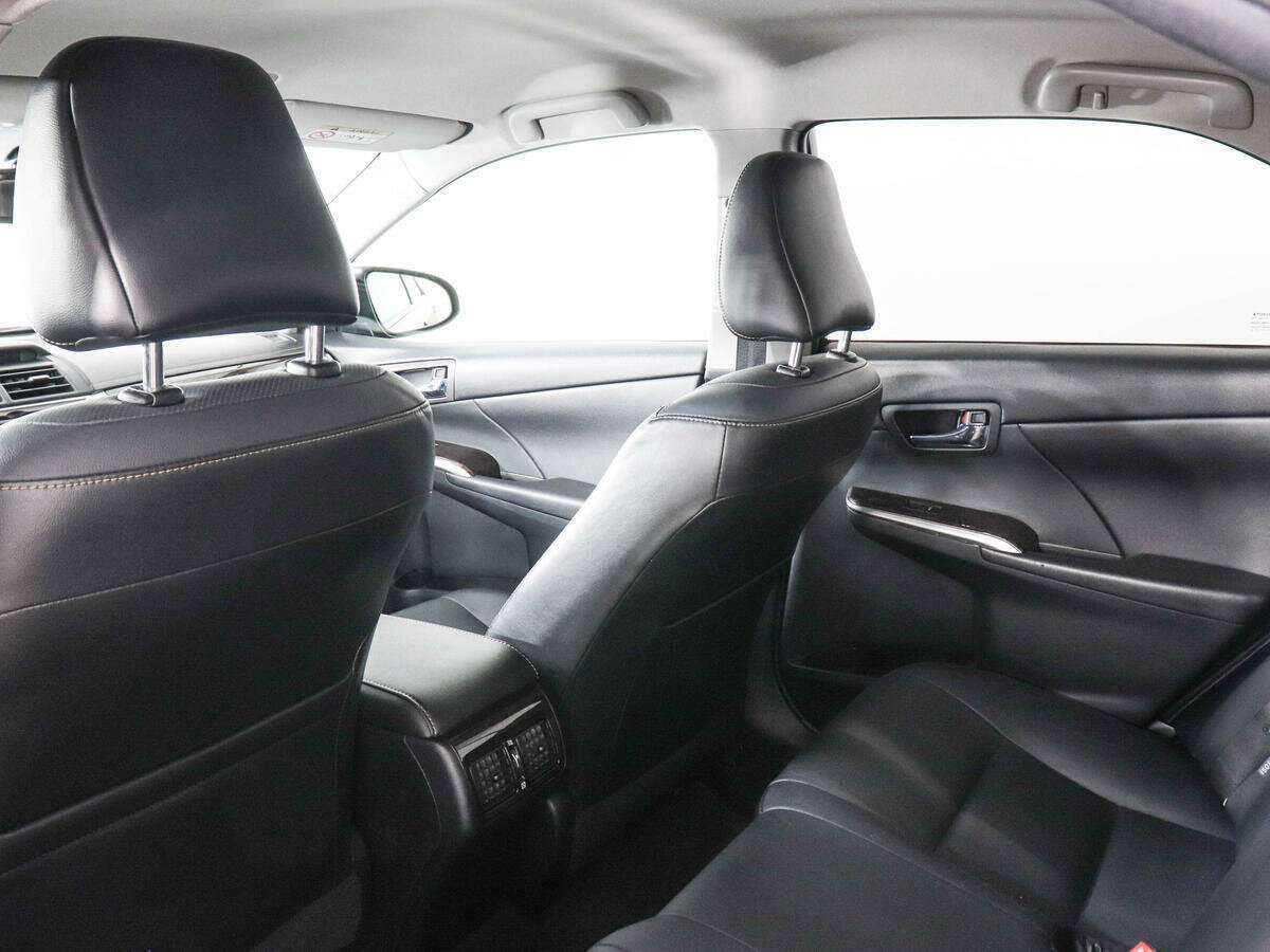 Купить Toyota Camry с пробегом. Фото: #11