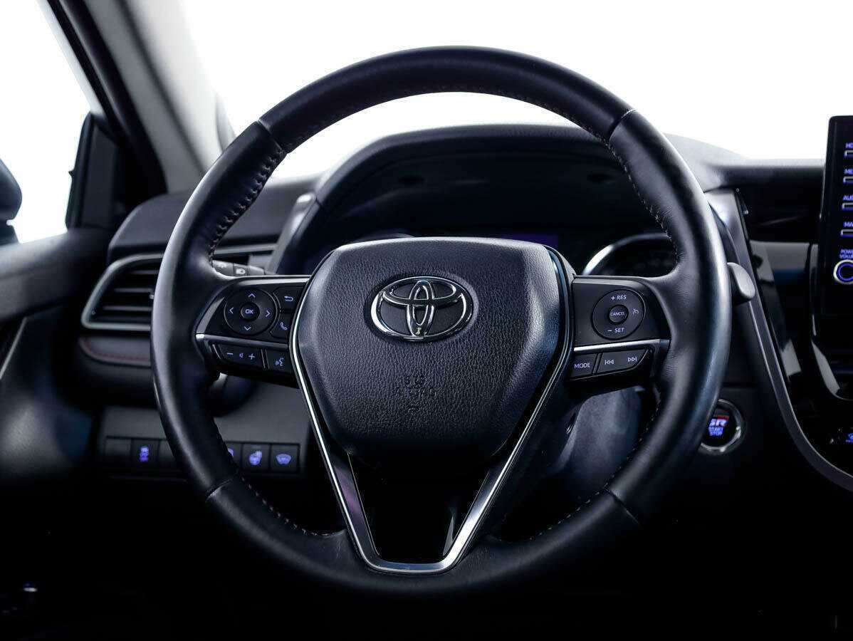 Купить Toyota Camry с пробегом. Фото: #18