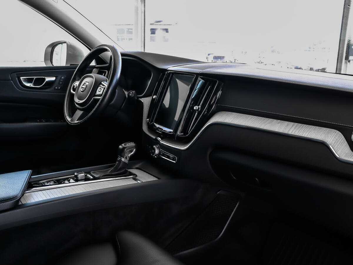 Купить Volvo XC60 с пробегом. Фото: #11