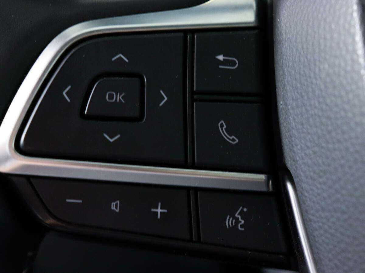 Купить Toyota Highlander с пробегом. Фото: #20