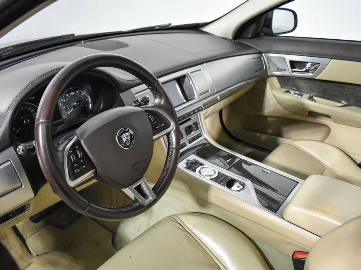 Купить Jaguar XF с пробегом. Фото: #6