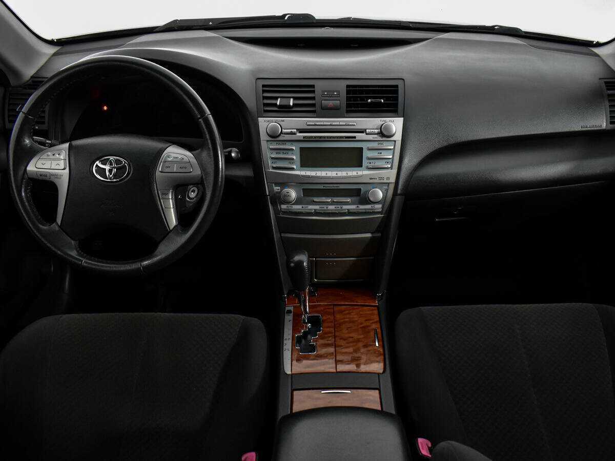 Купить Toyota Camry с пробегом. Фото: #10