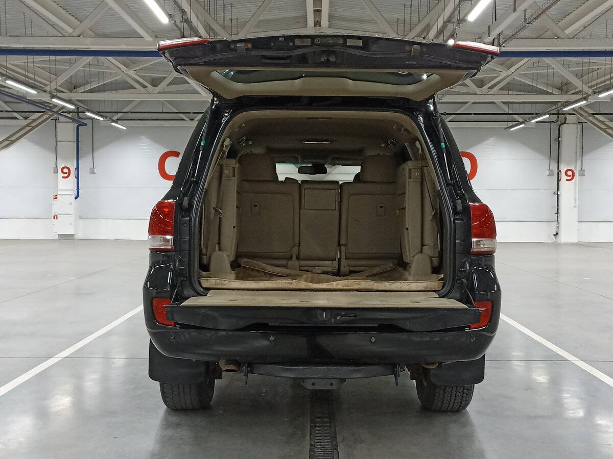 Купить Toyota Land Cruiser с пробегом. Фото: #9