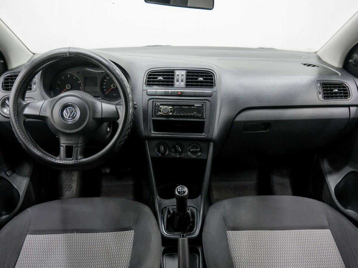 Купить Volkswagen Polo с пробегом. Фото: #9