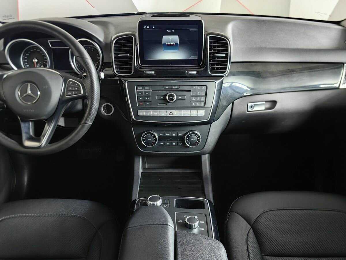 Купить Mercedes-Benz GLE с пробегом. Фото: #10