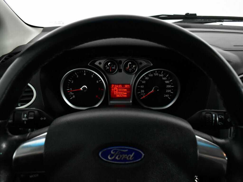 Купить Ford Focus с пробегом. Фото: #10