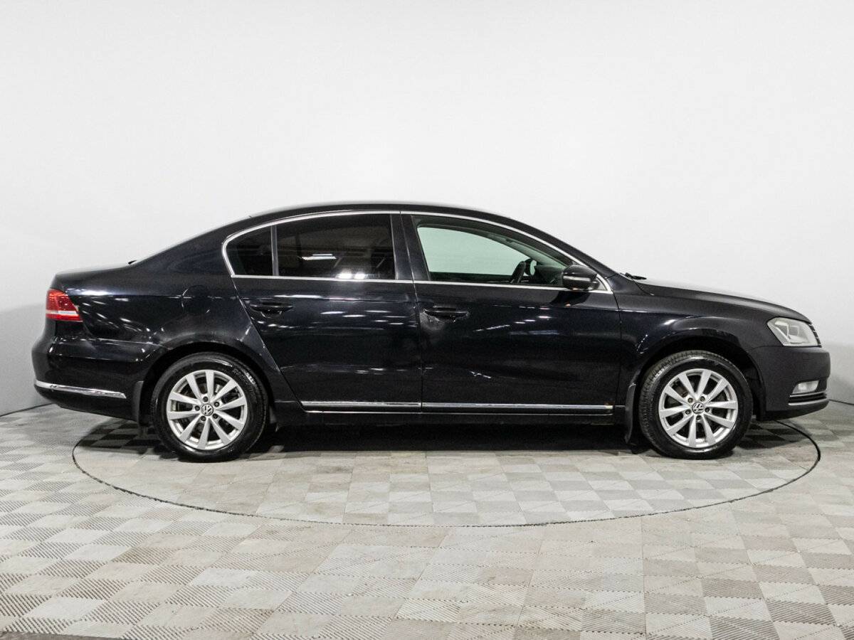 Купить Volkswagen Passat с пробегом. Фото: #4
