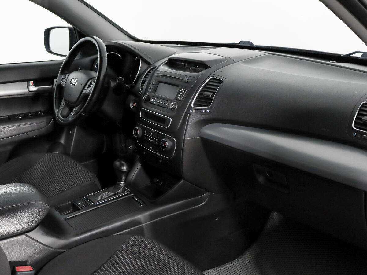 Купить Kia Sorento с пробегом. Фото: #11