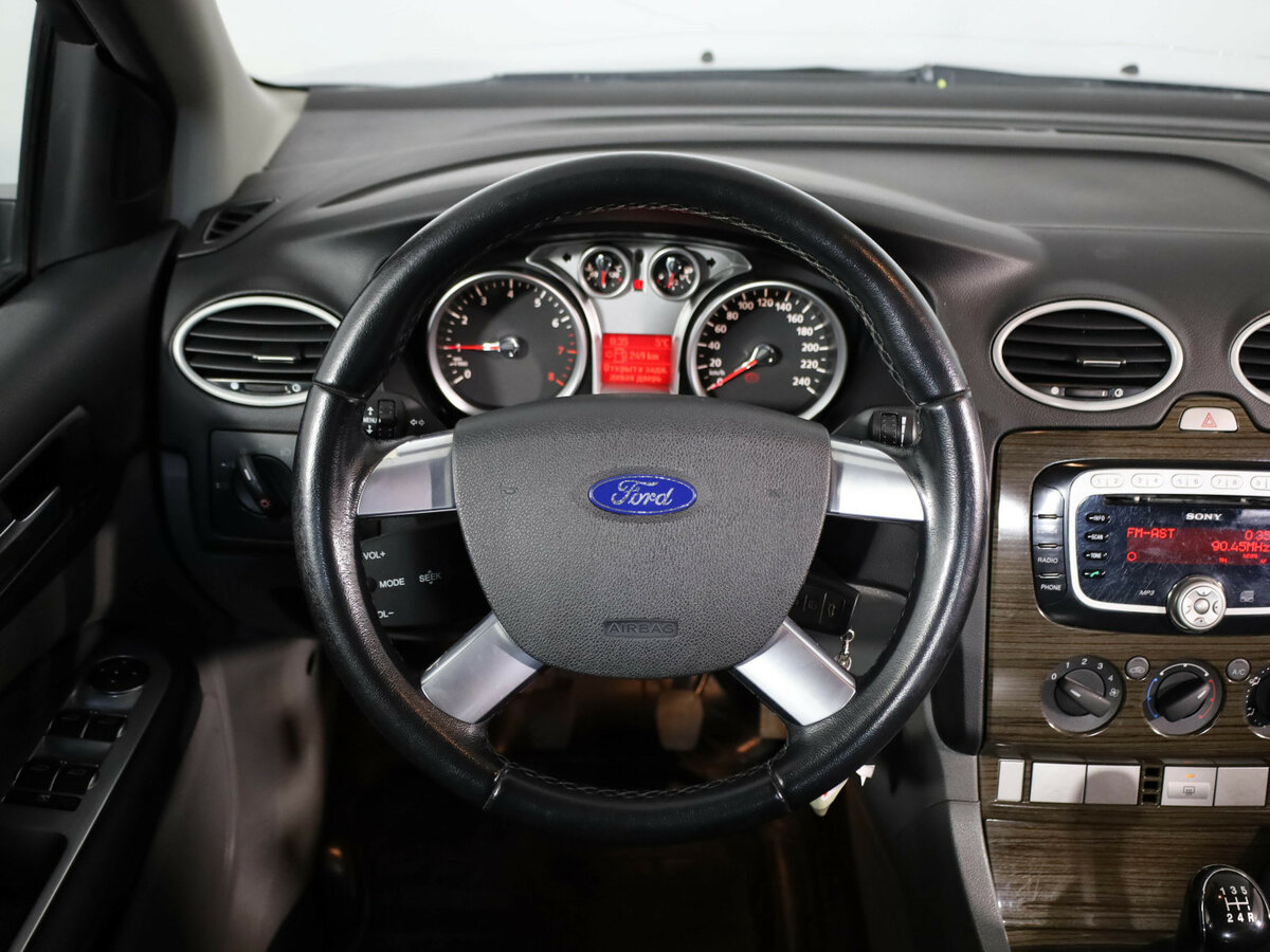 Купить Ford Focus с пробегом. Фото: #7