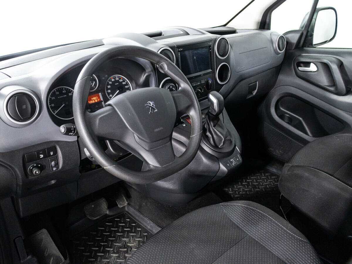 Купить Peugeot Partner с пробегом. Фото: #10
