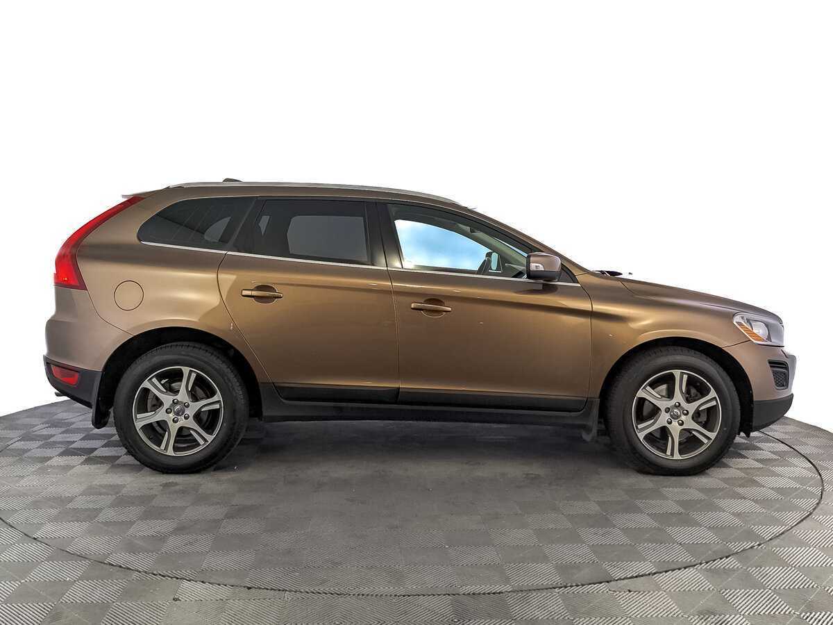Купить Volvo XC60 с пробегом. Фото: #3