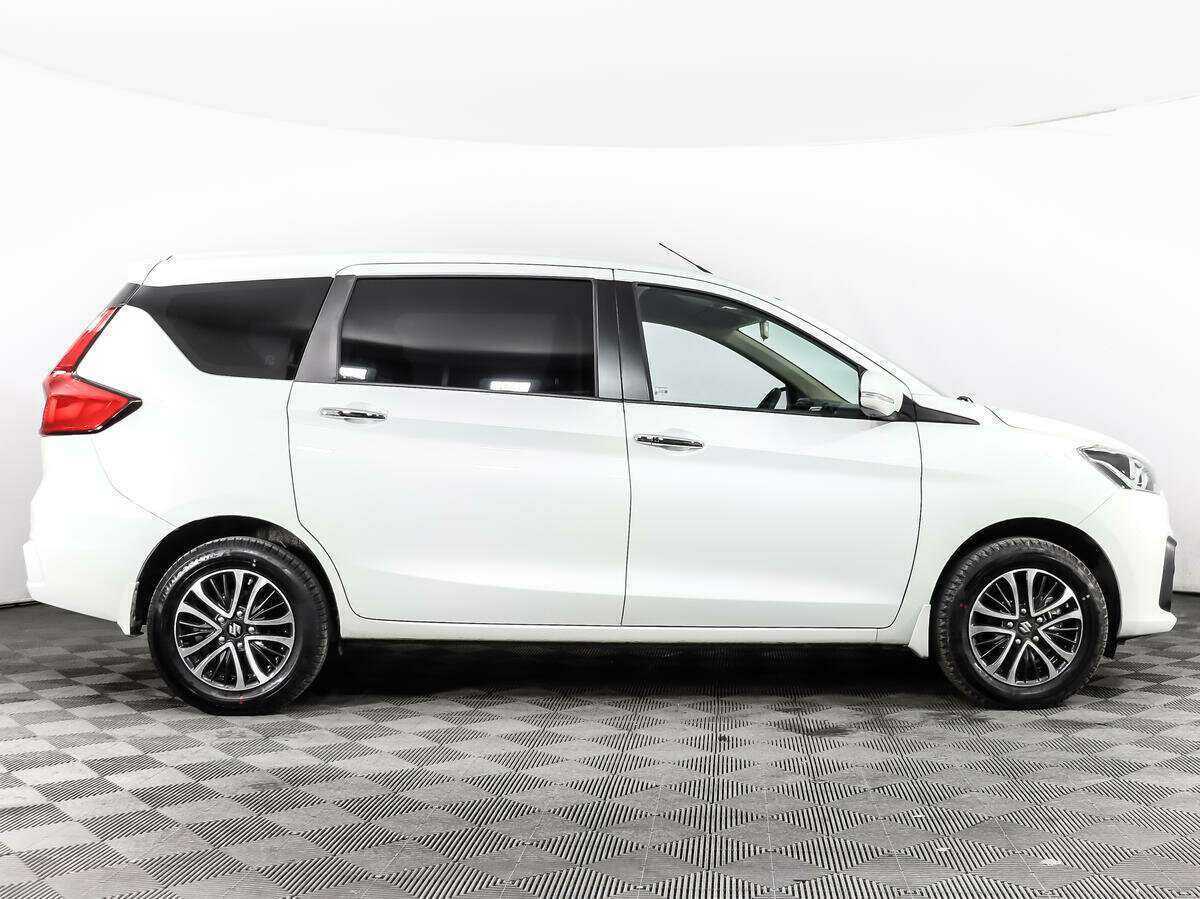 Купить Suzuki Ertiga с пробегом. Фото: #3