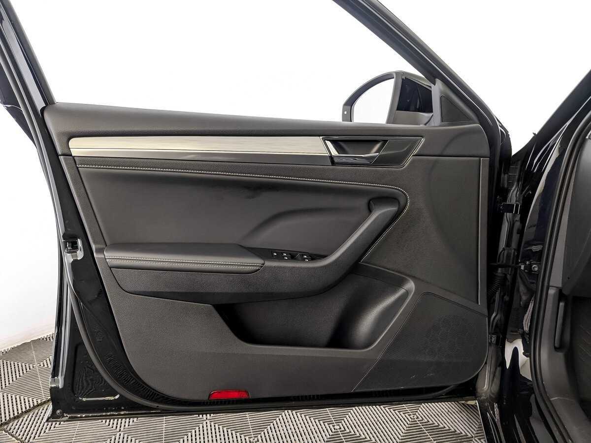 Купить Skoda Superb с пробегом. Фото: #17