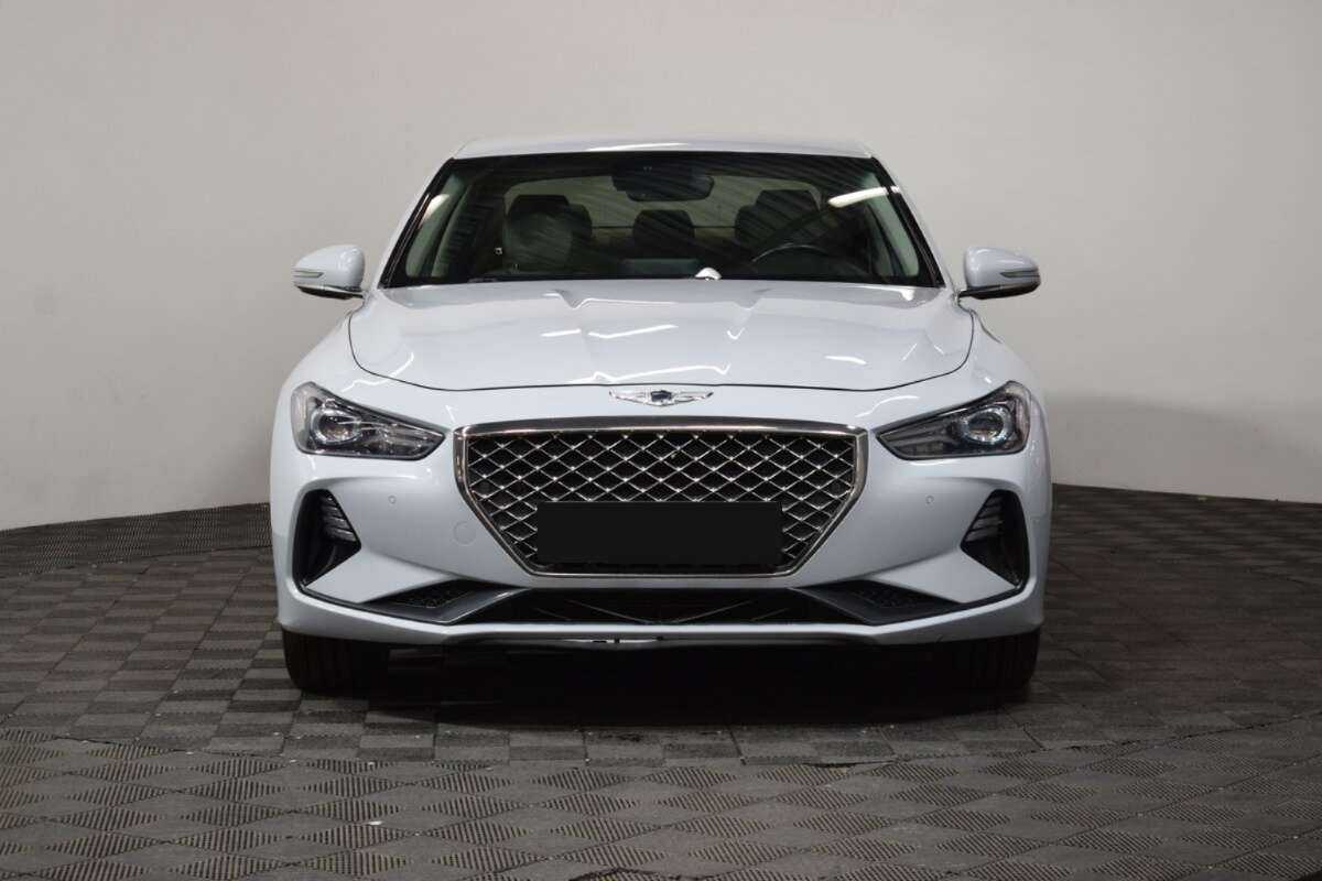 Купить Genesis G70 с пробегом. Фото: #1