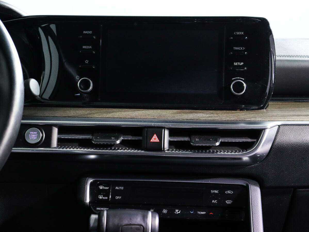 Купить Kia K5 с пробегом. Фото: #10