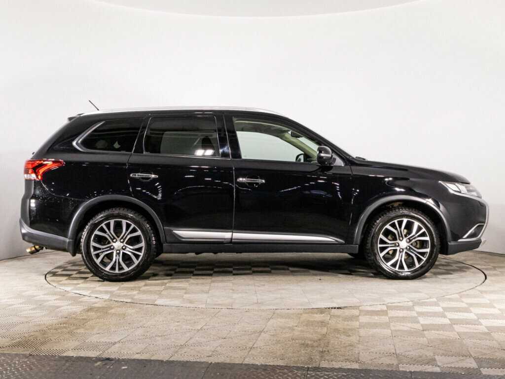 Купить Mitsubishi Outlander с пробегом. Фото: #3