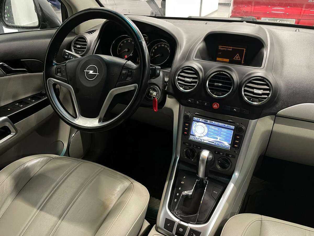 Купить Opel Antara с пробегом. Фото: #2