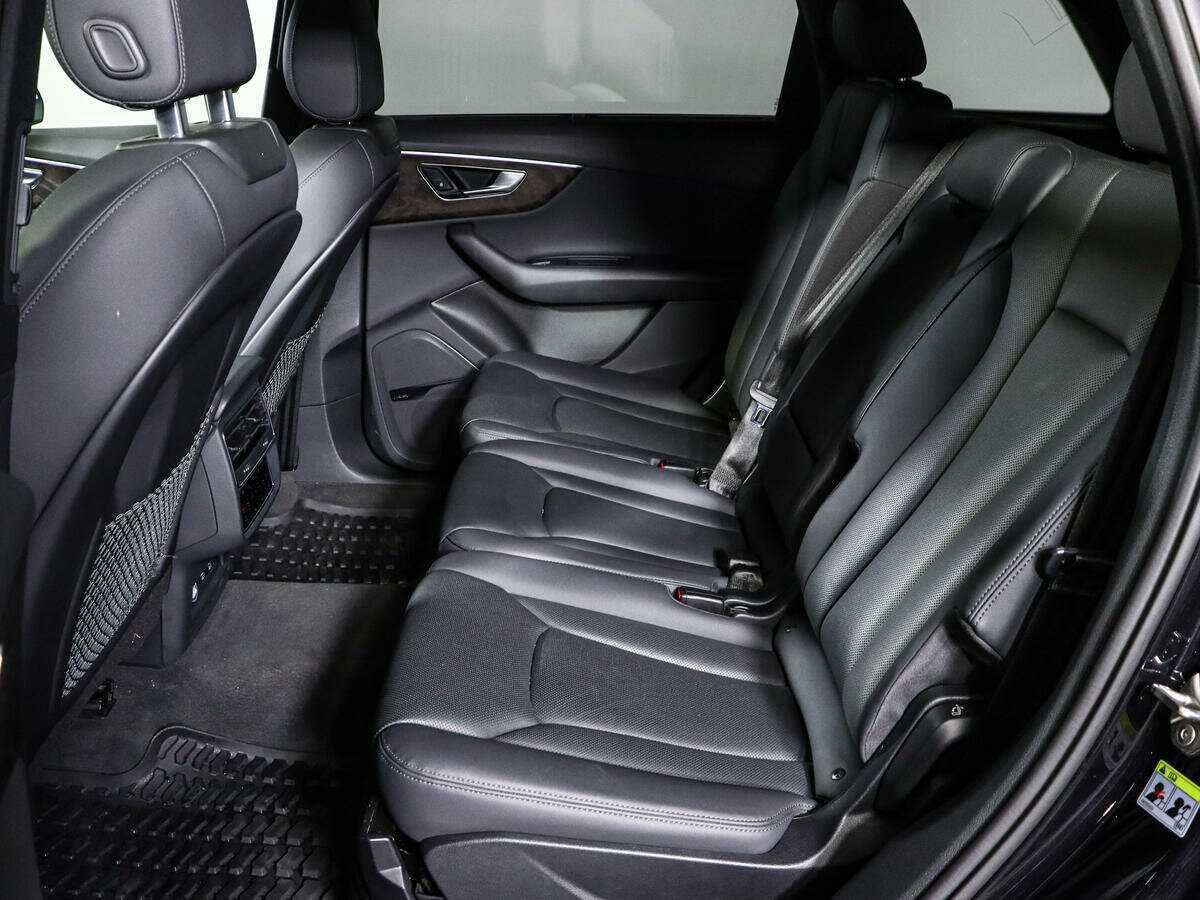 Купить Audi Q7 с пробегом. Фото: #10