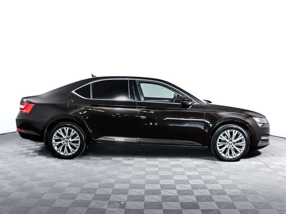 Купить Skoda Superb с пробегом. Фото: #3