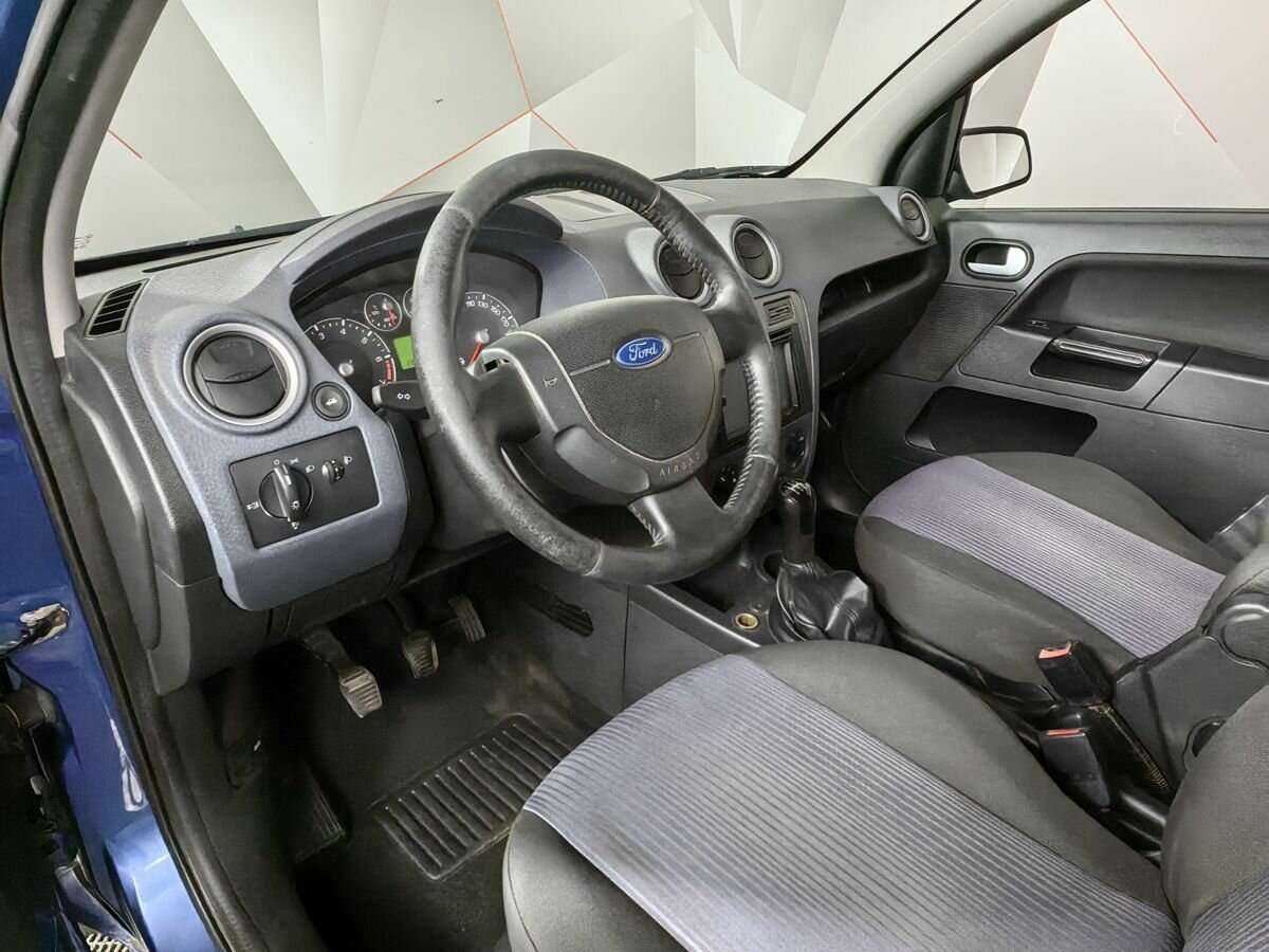 Купить Ford Fusion с пробегом. Фото: #13