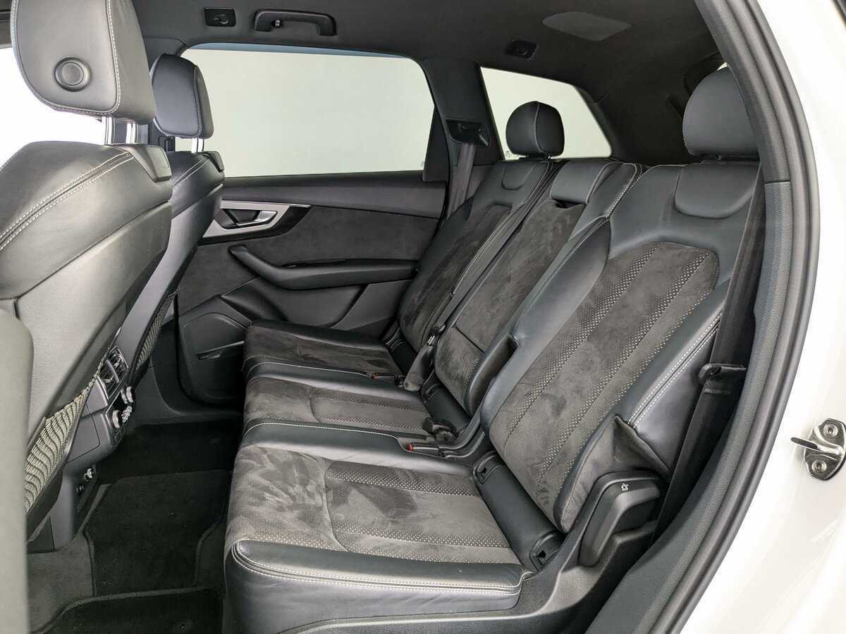 Купить Audi Q7 с пробегом. Фото: #9